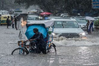 दिल्ली-NCR और उत्तराखंड में भारी बारिश, रेड अलर्ट