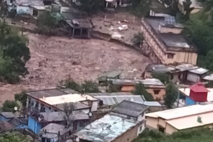 चमोली हादसा: बारिश से 12 लोग लापता