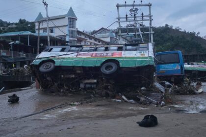 मंडी में बादल फटा, भारी तबाही