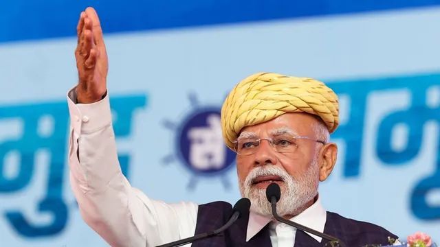 PM मोदी: असली दुश्मन है विदेशी निर्भरता