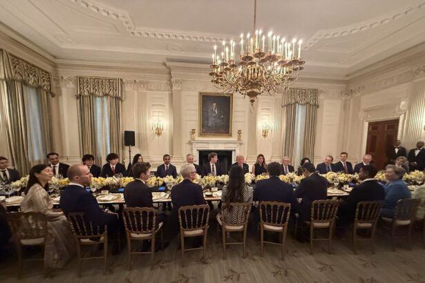 ट्रंप के डिनर में शामिल होंगे भारतीय मूल के 5 टेक सीईओ