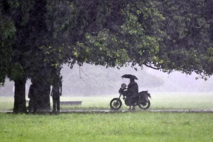 कर्नाटक में भारी बारिश का अलर्ट, बेंगलुरु हाई रिस्क पर