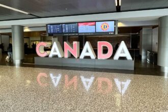 कनाडा ने 74% भारतीय वीज़ा किए रिजेक्ट
