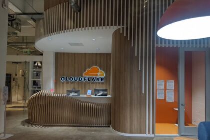 Cloudflare Down: global outage से X और ChatGPT बंद