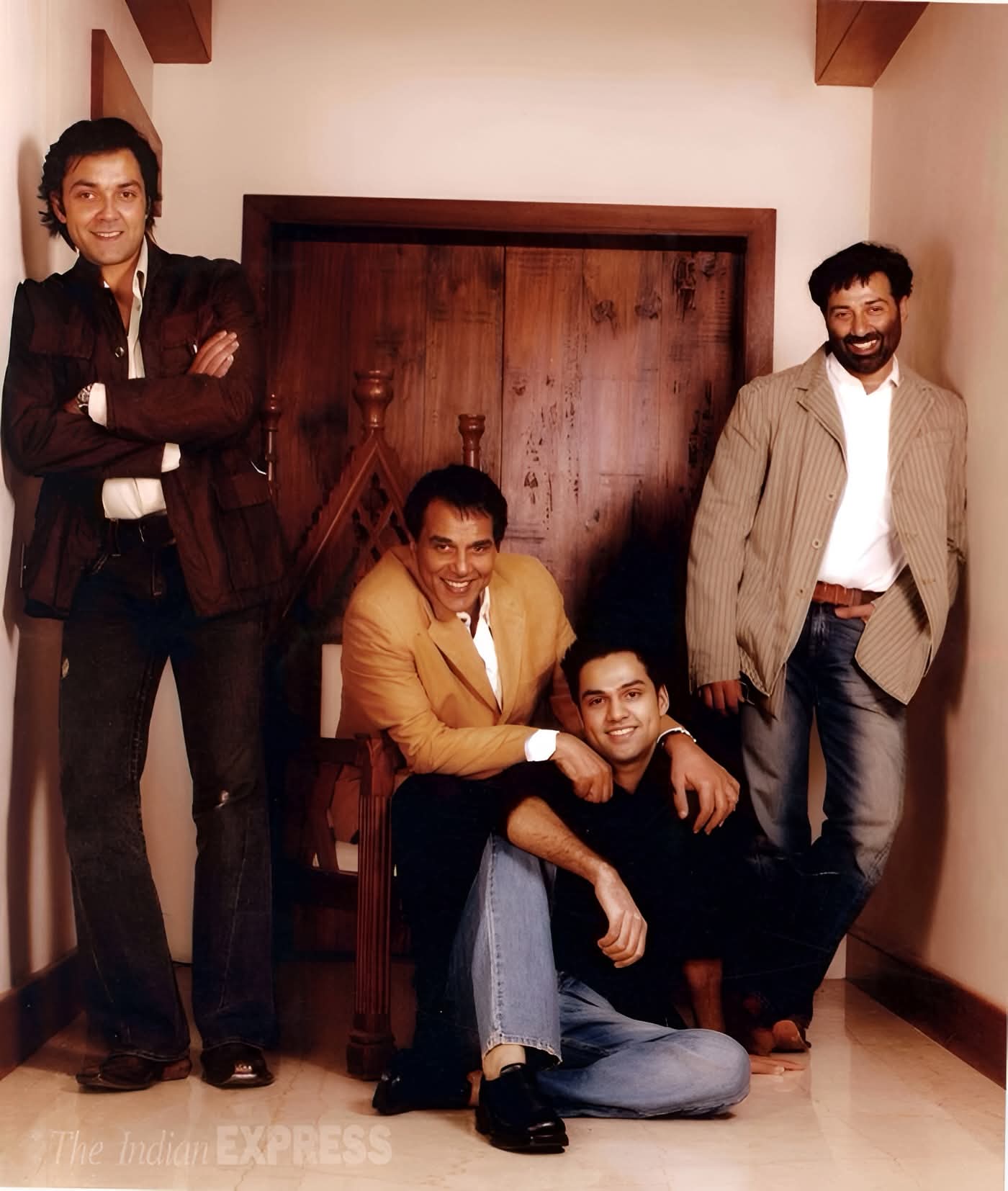 दिग्गज अभिनेता धर्मेंद्र का 89 वर्ष की उम्र में निधन