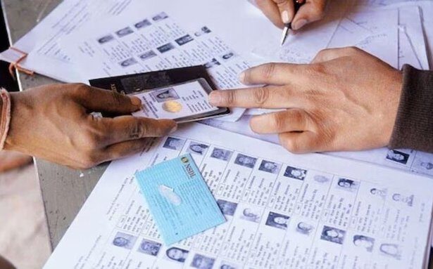 SIR से घबराए बंगाल के मजदूर, मतदाता सूची से नाम छूटने का डर