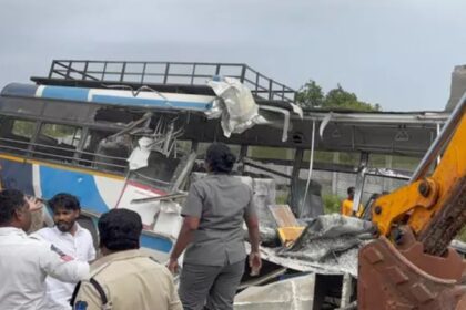 telangana-bus-truck-accident-20-dead