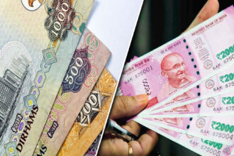 डॉलर के मुकाबले रुपया 90 के पार, बाजार में चिंता