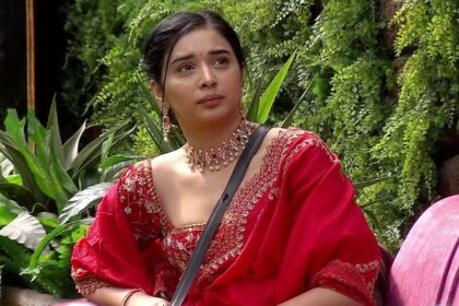 तान्या मित्तल ने दिखाई कंडोम फैक्ट्री, ट्रोलिंग पर बोलीं