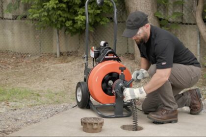 AI डेटा सेंटर बूम के बीच कारीगरों की कमी, BlackRock का $100M निवेश