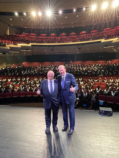 AI से एंट्री लेवल नौकरियों पर संकट, बढ़ सकती बेरोजगारी